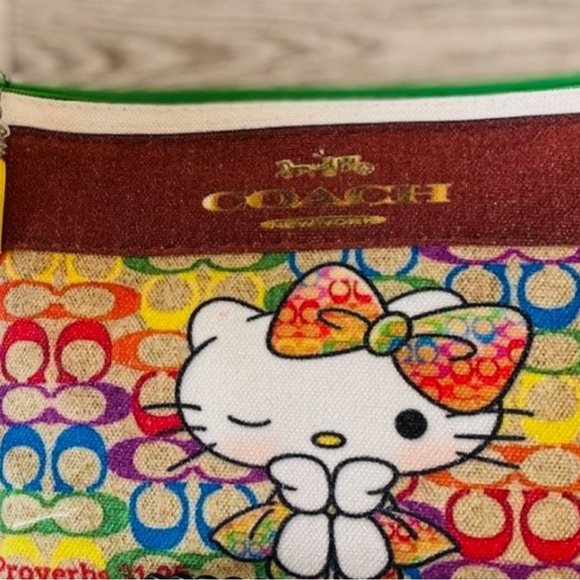 Coach Keychain - Picture 8 of 8